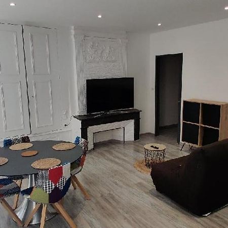 Appartement F2 Dans Le Centre Historique Le Puy-en-Velay Exteriör bild