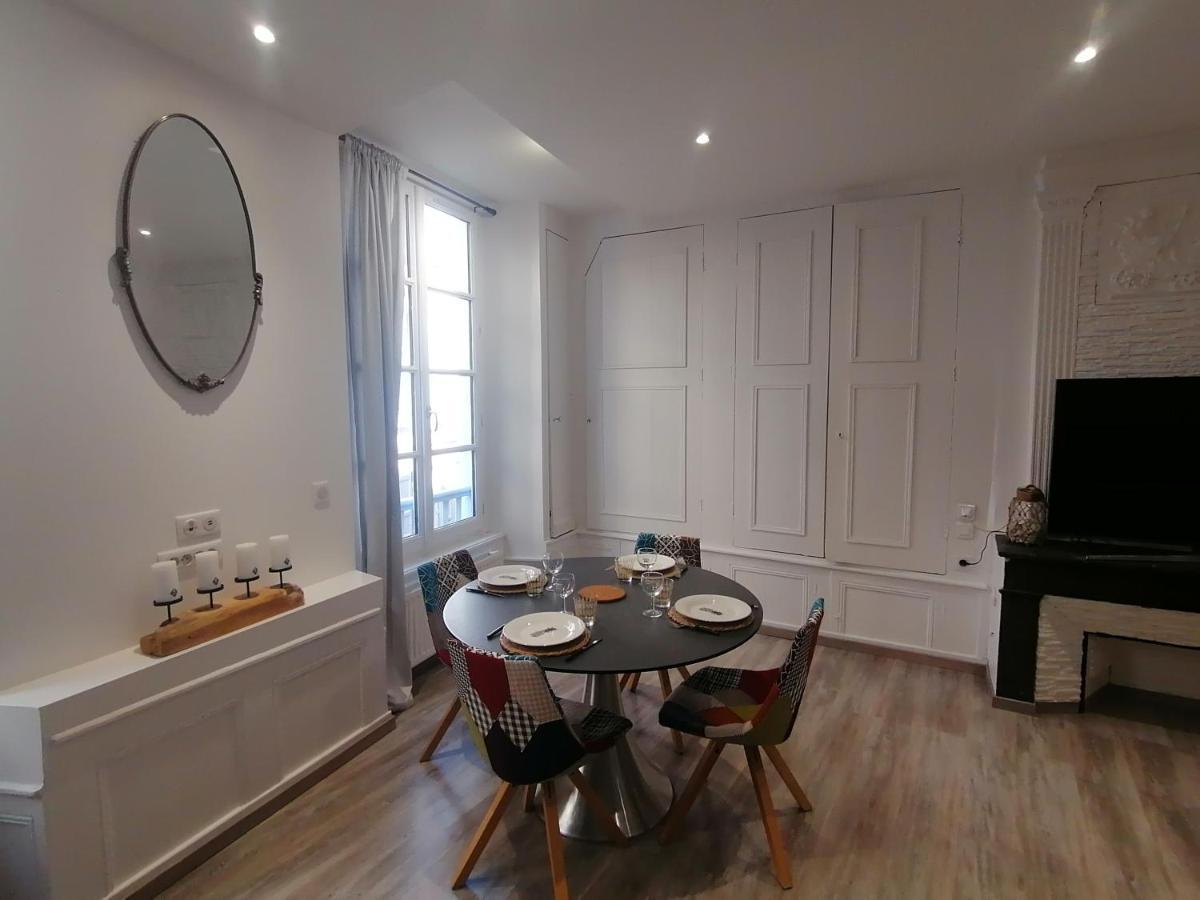 Appartement F2 Dans Le Centre Historique Le Puy-en-Velay Exteriör bild