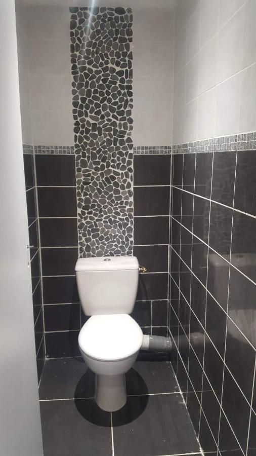 Appartement F2 Dans Le Centre Historique Le Puy-en-Velay Exteriör bild